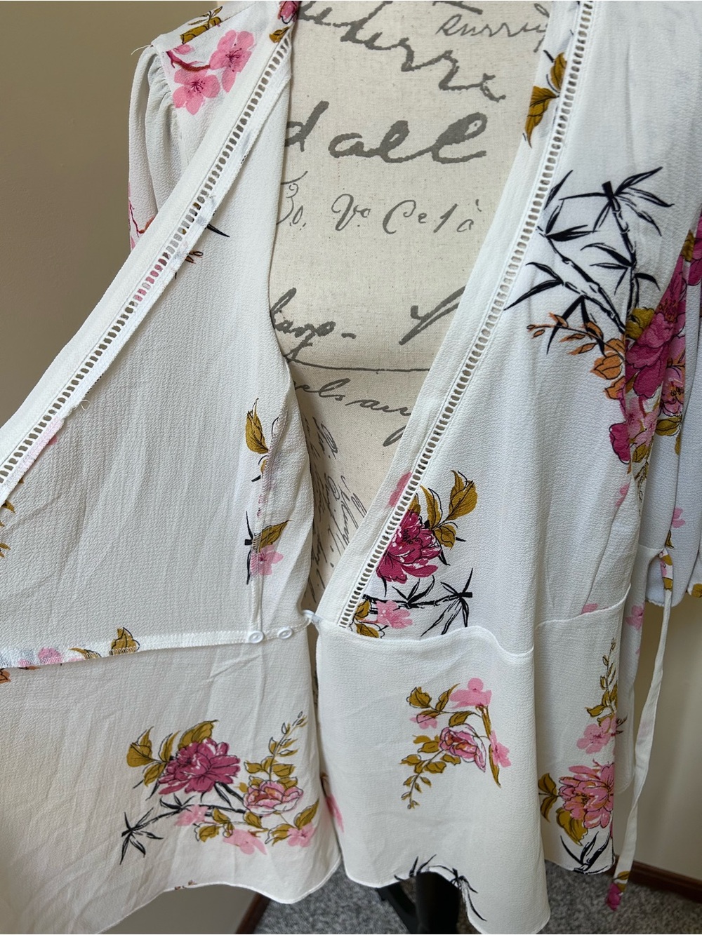 City Chic White Wrap Blouse with Pink Floral Print - Picture 4 of 6